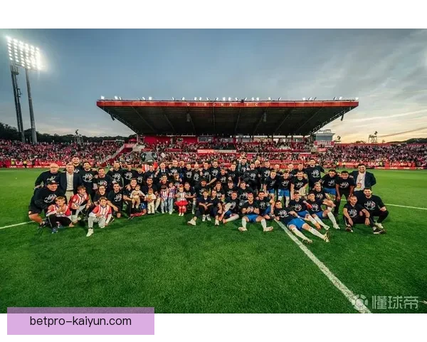 德甲转会窗口开启，多支球队积极补强阵容，值得关注的新星球员纷纷亮相