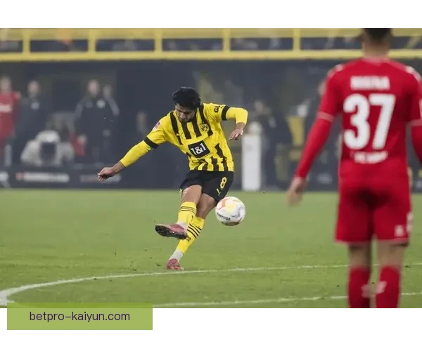 爱德华多·卡马文加状态回暖，逐渐成为球队中场核心